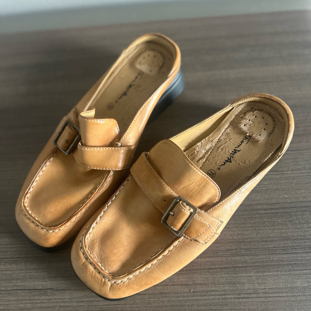 Thom McAn Tan Leather Loafers